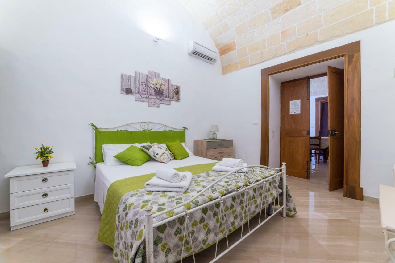 B&B La Campana Salentina Галатоне Экстерьер фото