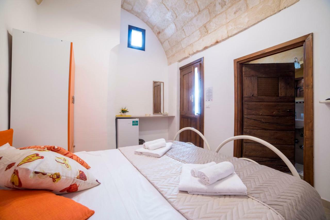 B&B La Campana Salentina Галатоне Экстерьер фото